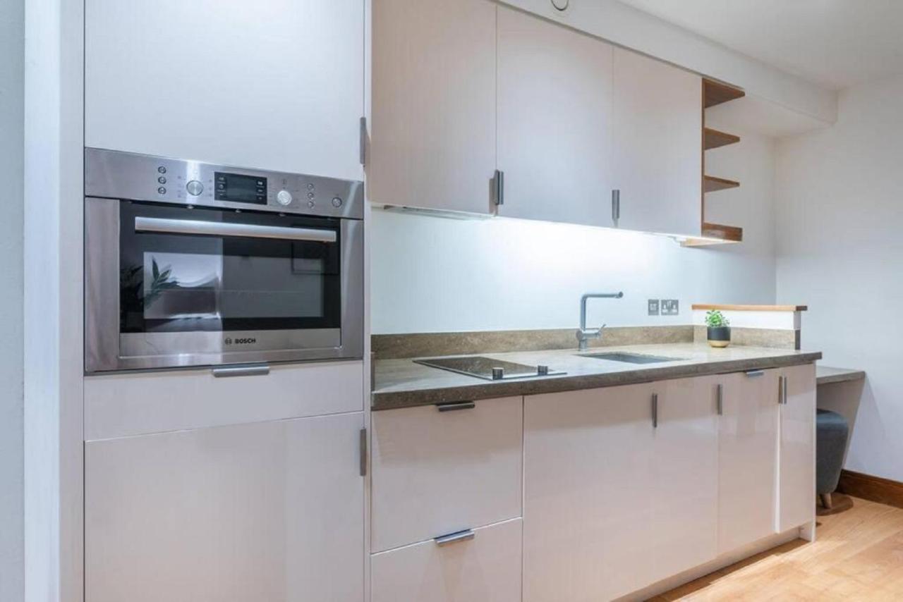Studio - Tower Hill - City Centre By Prime London Stays N-7 Bagian luar foto