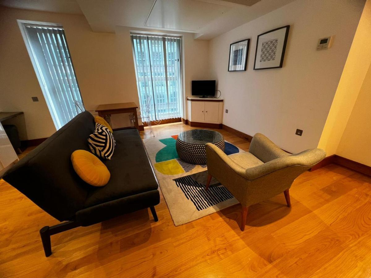 Studio - Tower Hill - City Centre By Prime London Stays N-7 Bagian luar foto
